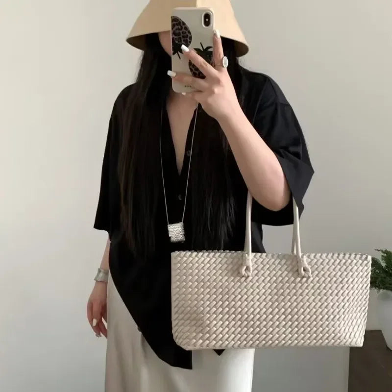 Article comforme à l'image, créez votre style en choisissant votre taille, couleur pour une satifaction parfaite!