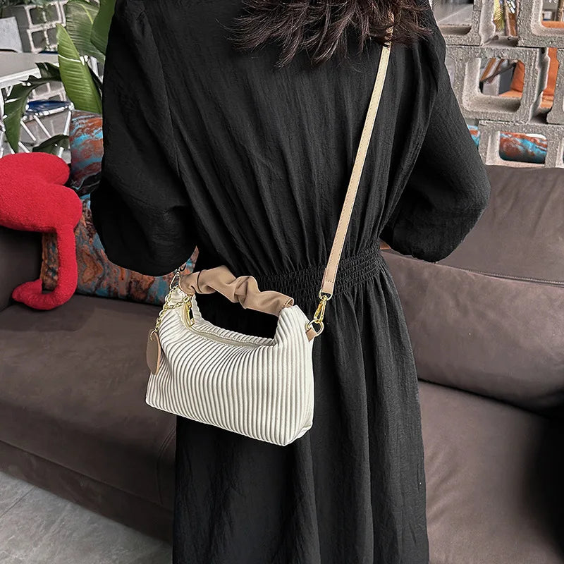 Article comforme à l'image, créez votre style en choisissant votre taille, couleur pour une satifaction parfaite!