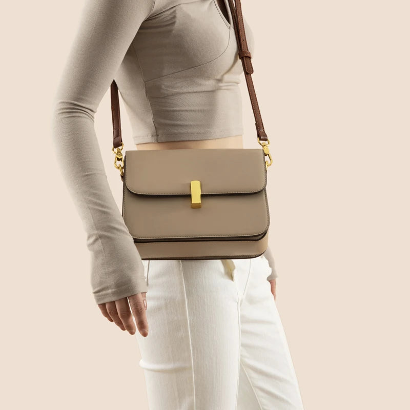 Article comforme à l'image, créez votre style en choisissant votre taille, couleur pour une satifaction parfaite!
