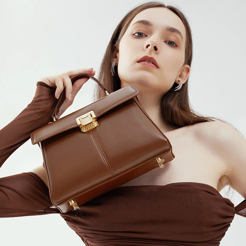 Article comforme à l'image, créez votre style en choisissant votre taille, couleur pour une satifaction parfaite!