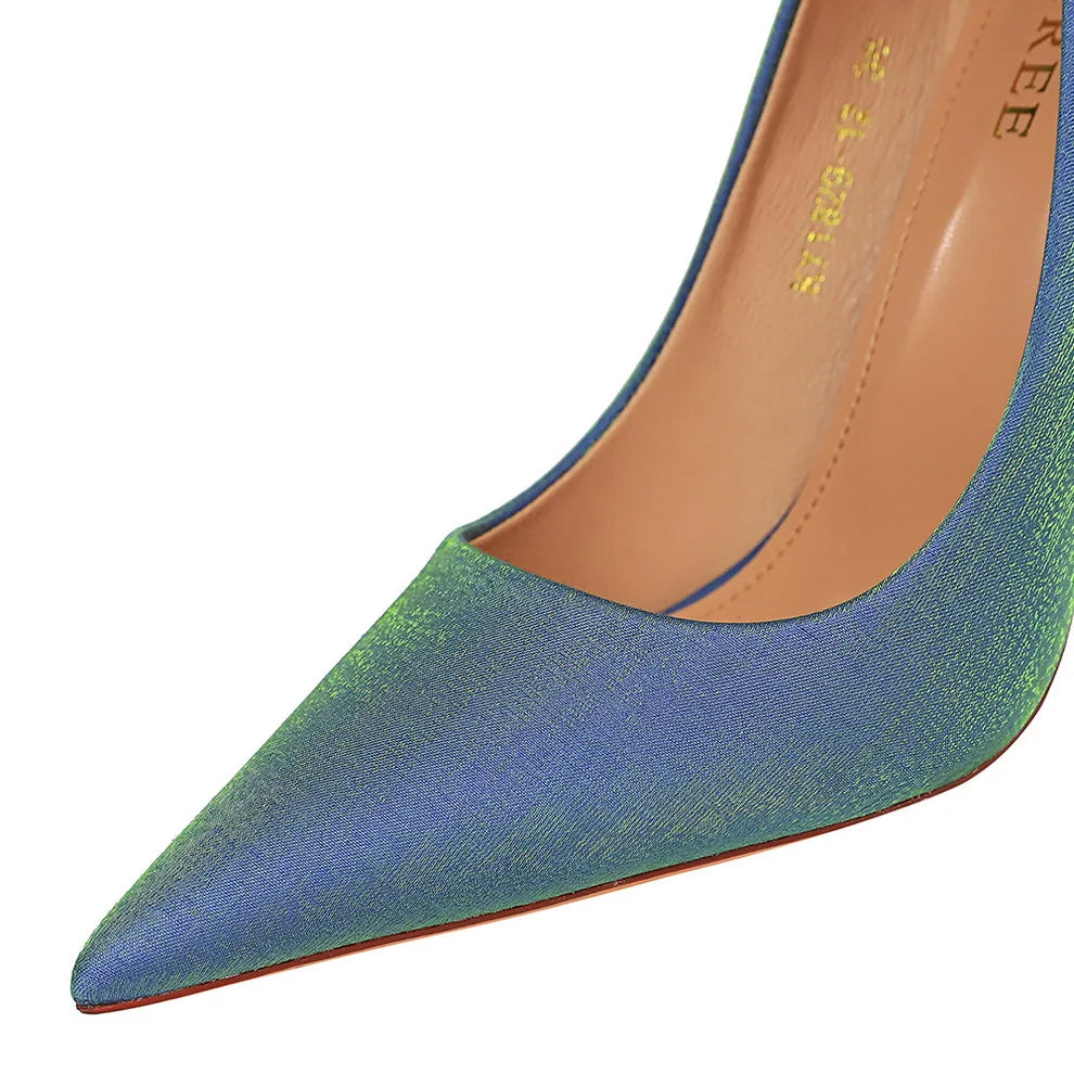 Article comforme à l'image, créez votre style en choisissant votre taille, couleur pour une satifaction parfaite!