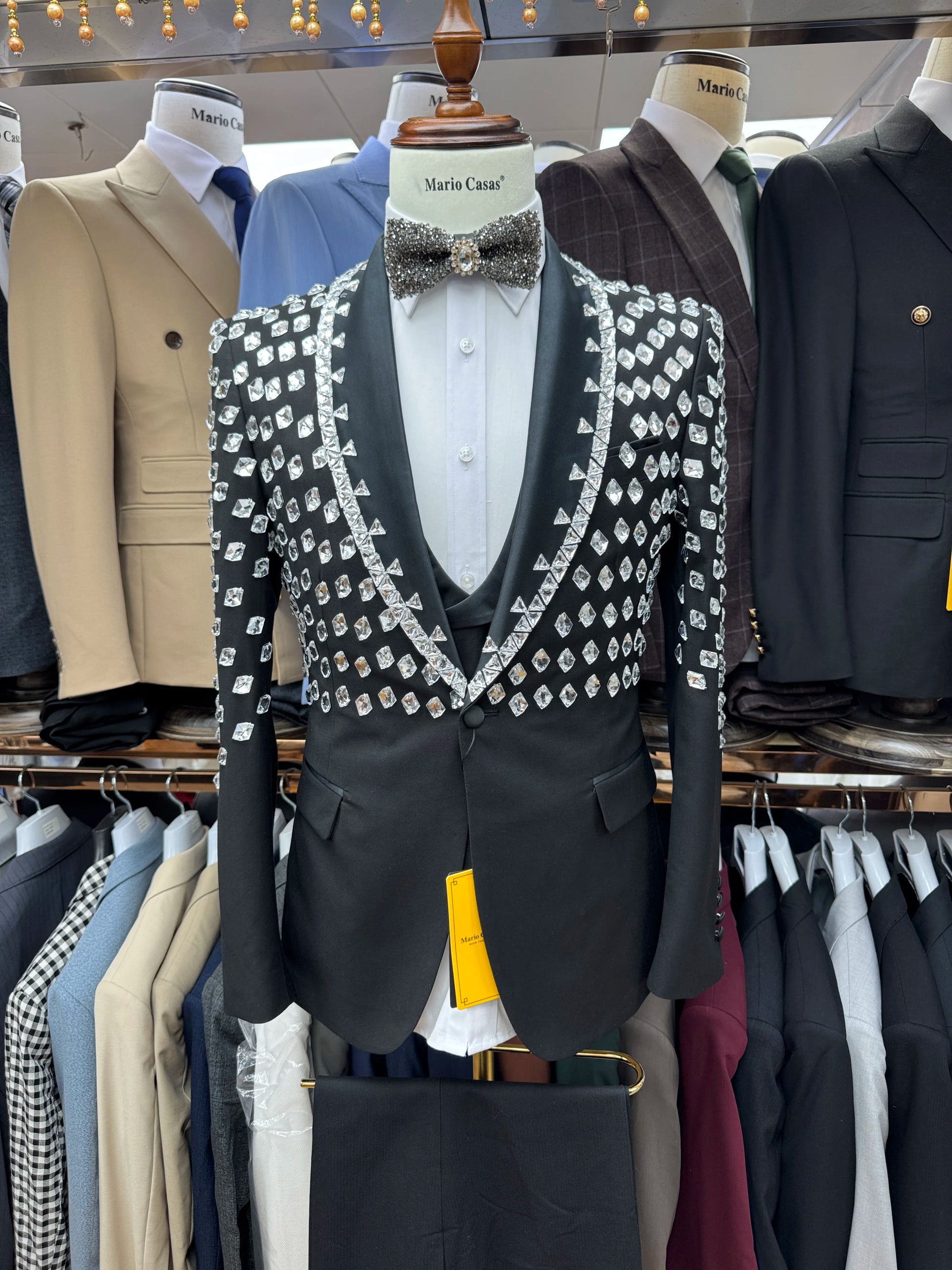 Article comforme à l'image, créez votre style en choisissant votre taille, couleur pour une satifaction parfaite!