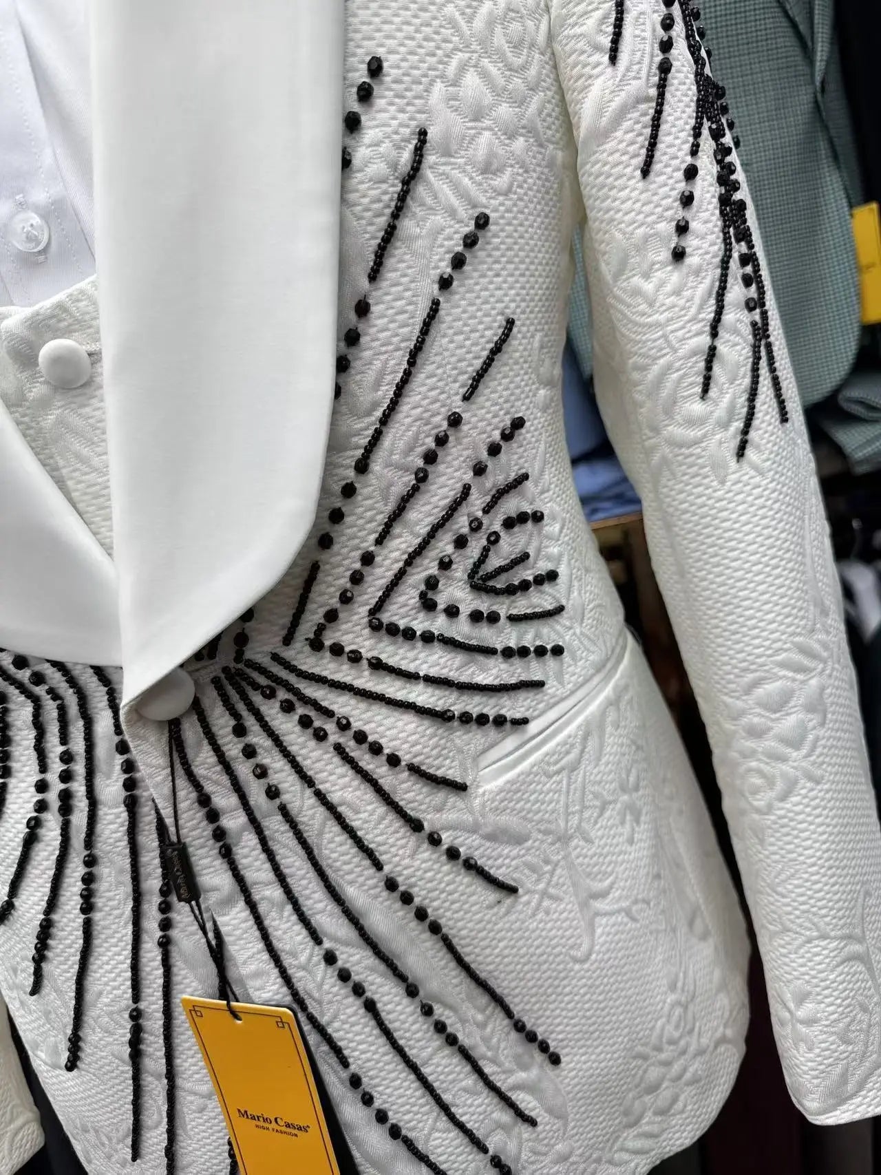Article comforme à l'image, créez votre style en choisissant votre taille, couleur pour une satifaction parfaite!