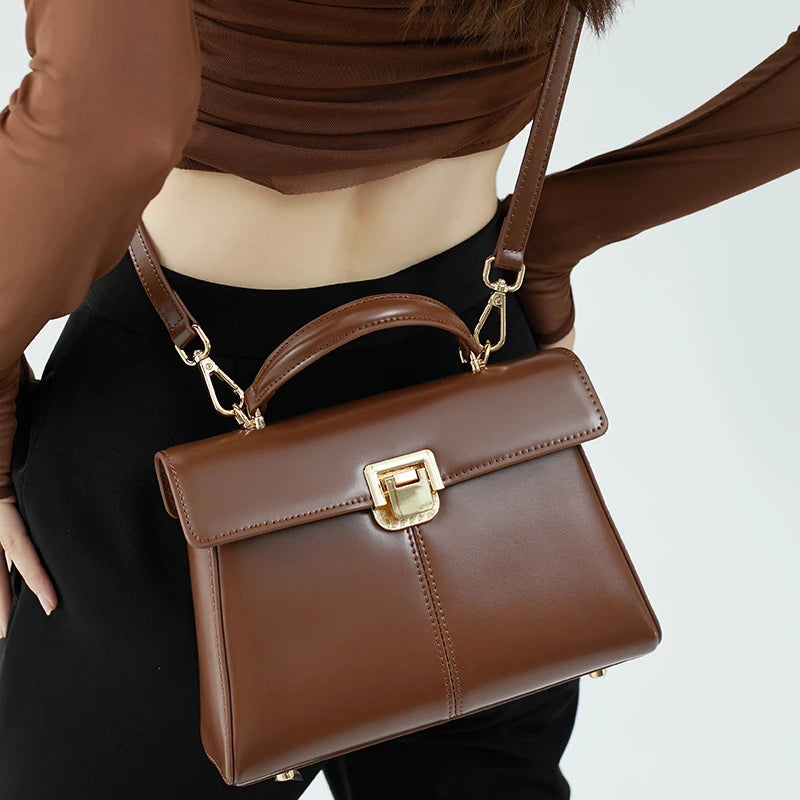 Article comforme à l'image, créez votre style en choisissant votre taille, couleur pour une satifaction parfaite!