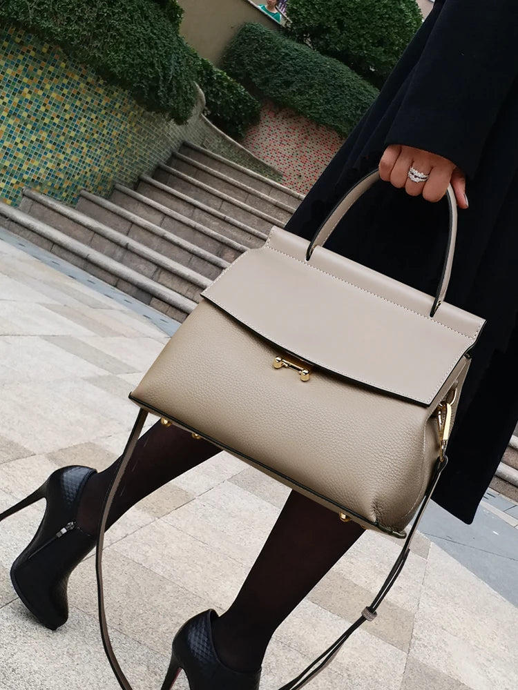 Article comforme à l'image, créez votre style en choisissant votre taille, couleur pour une satifaction parfaite!