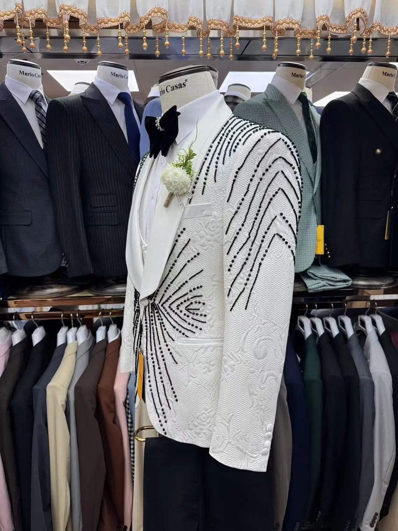 Article comforme à l'image, créez votre style en choisissant votre taille, couleur pour une satifaction parfaite!