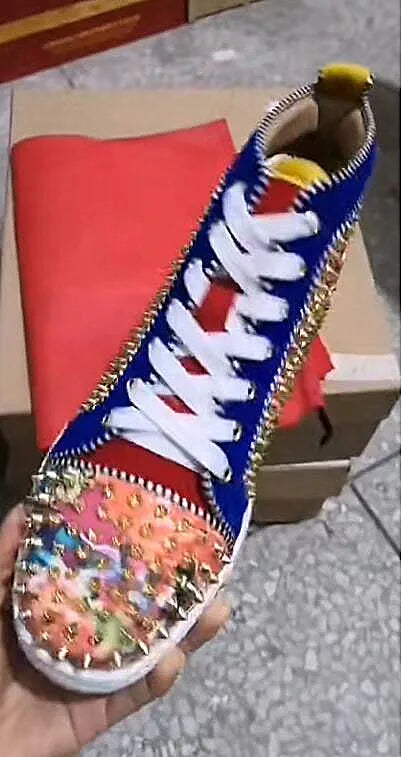 Article comforme à l'image, créez votre style en choisissant votre taille, couleur pour une satifaction parfaite!