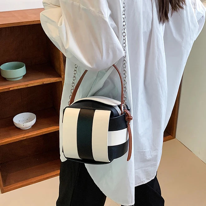 Article comforme à l'image, créez votre style en choisissant votre taille, couleur pour une satifaction parfaite!