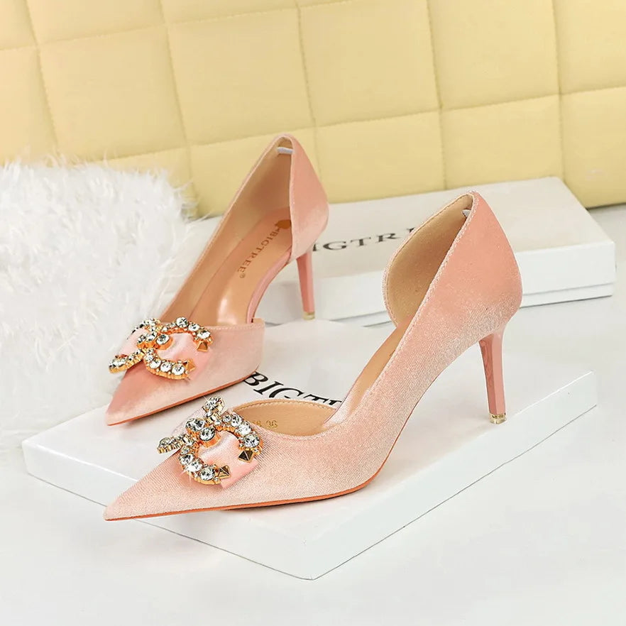 Article comforme à l'image, créez votre style en choisissant votre taille, couleur pour une satifaction parfaite!