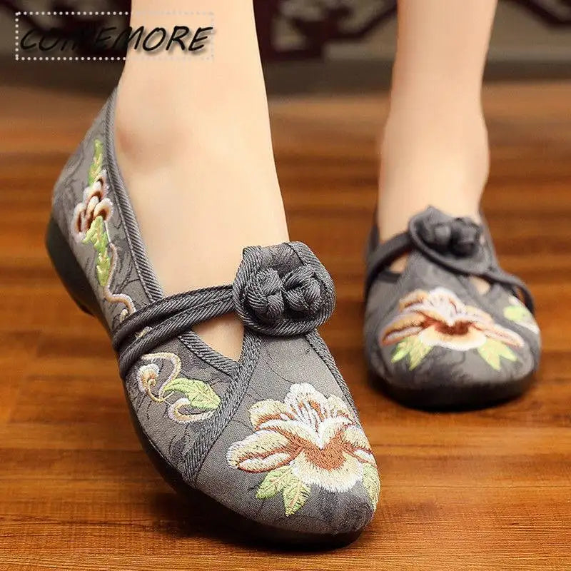 Sandales rétro chinois traditionnel broderie chaussures plates dame mignon anti-dérapant