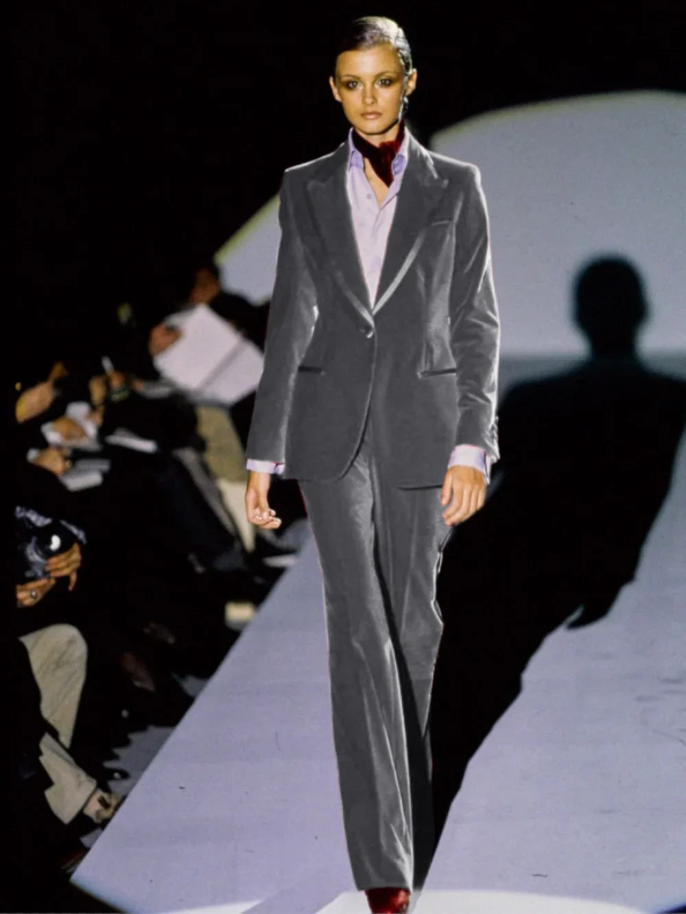 Article comforme à l'image, créez votre style en choisissant votre taille, couleur pour une satifaction parfaite!