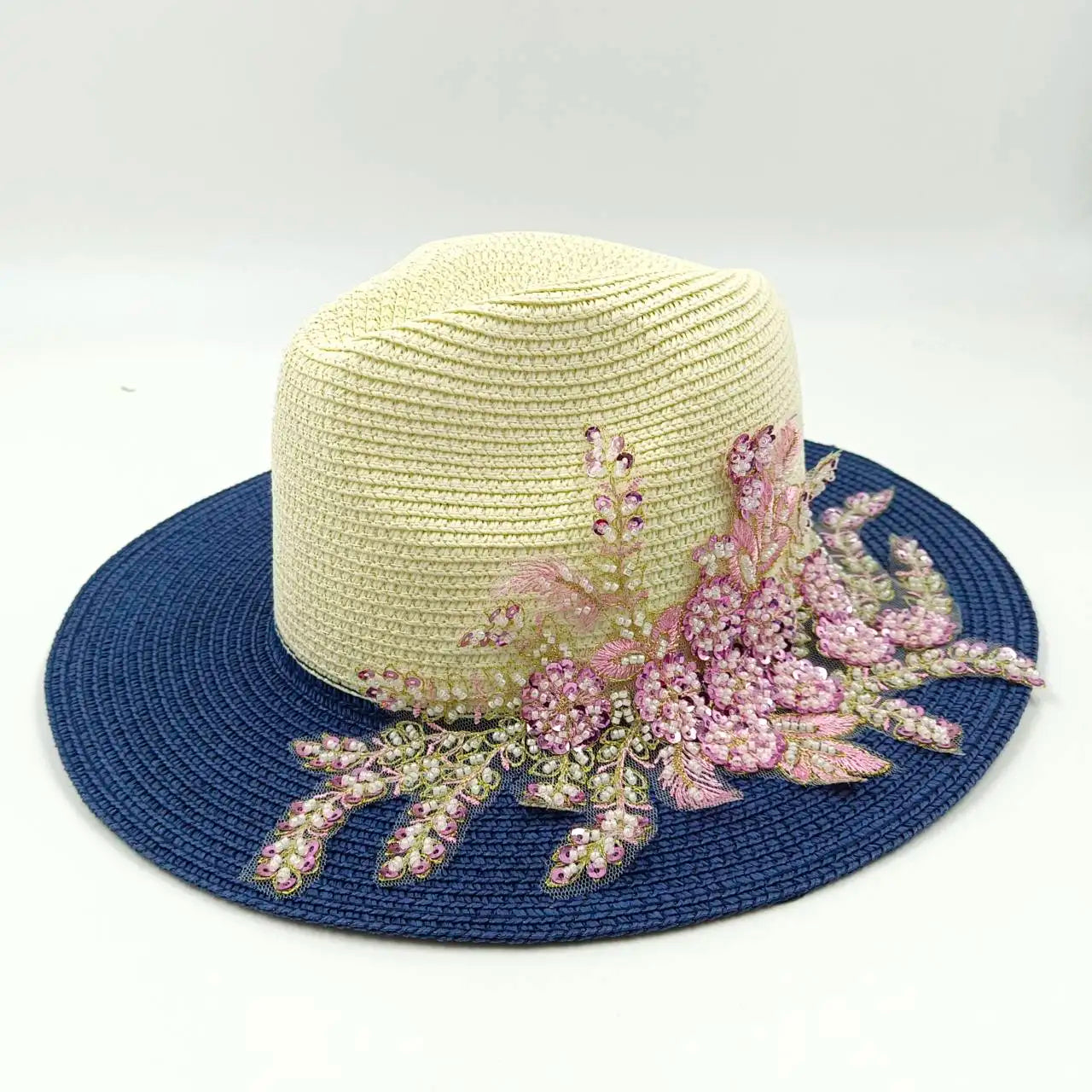 Article comforme à l'image, créez votre style en choisissant votre taille, couleur pour une satifaction parfaite!