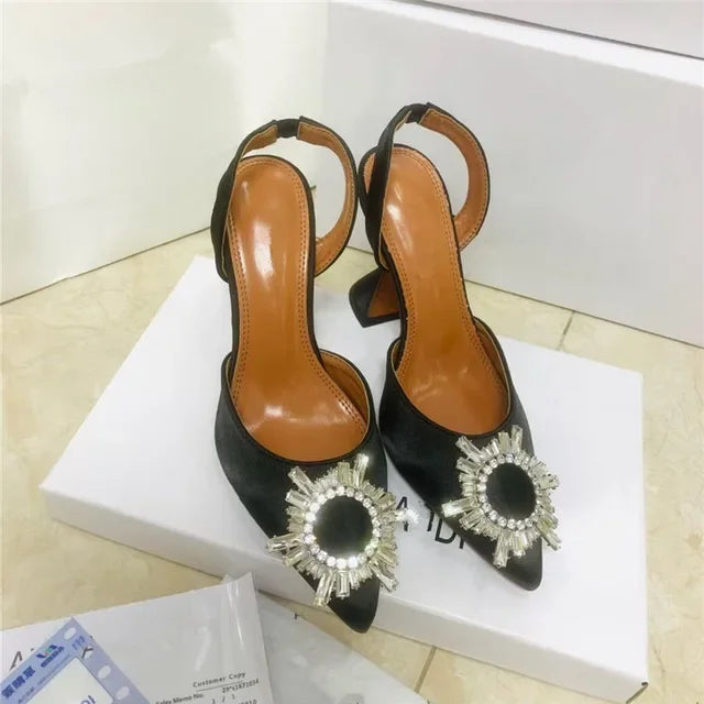 Article comforme à l'image, créez votre style en choisissant votre taille, couleur pour une satifaction parfaite!