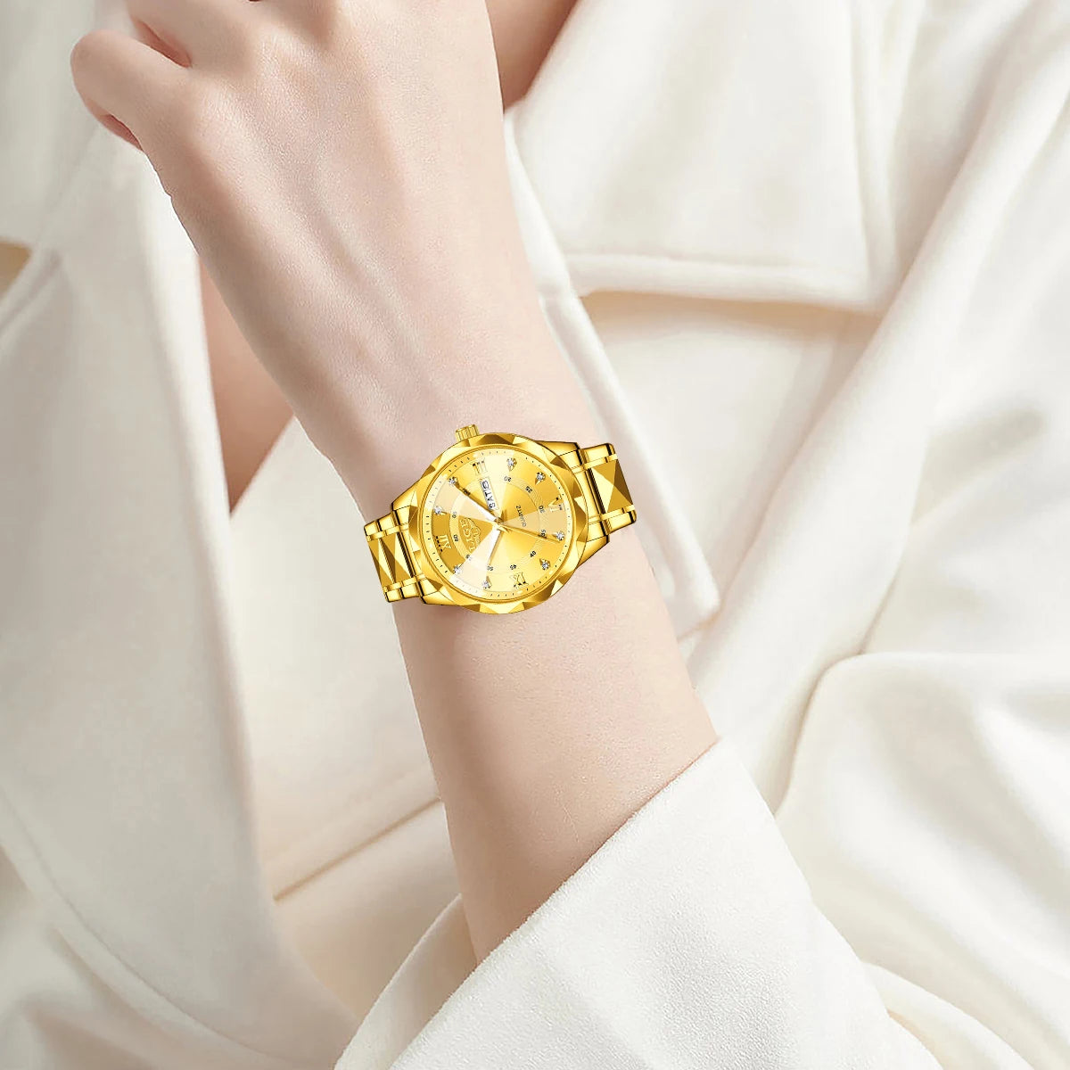 Article comforme à l'image, créez votre style en choisissant votre taille, couleur pour une satifaction parfaite!