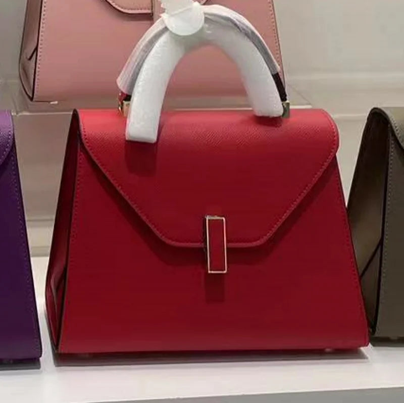 Article comforme à l'image, créez votre style en choisissant votre taille, couleur pour une satifaction parfaite!