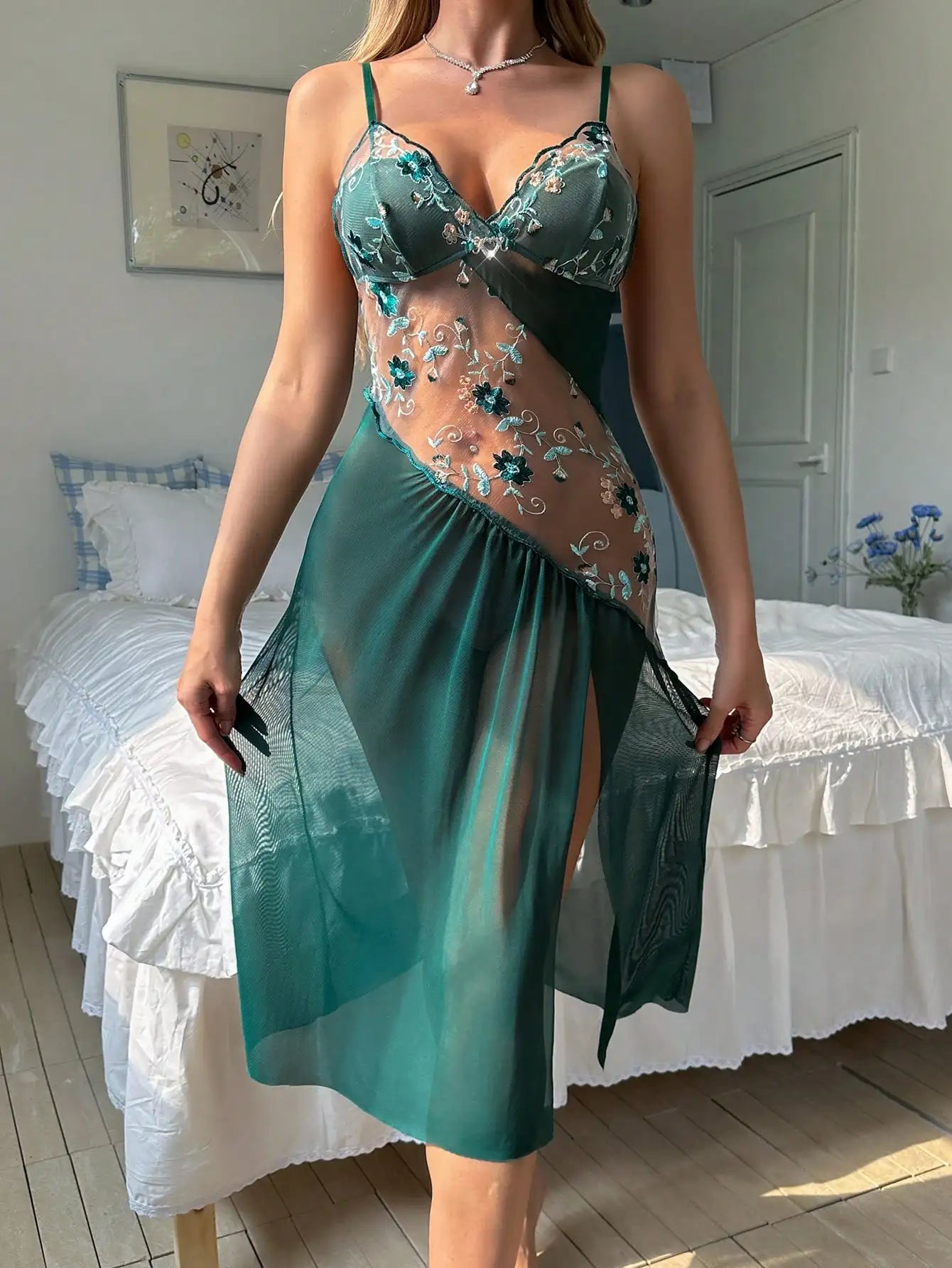 Article comforme à l'image, créez votre style en choisissant votre taille, couleur pour une satifaction parfaite!