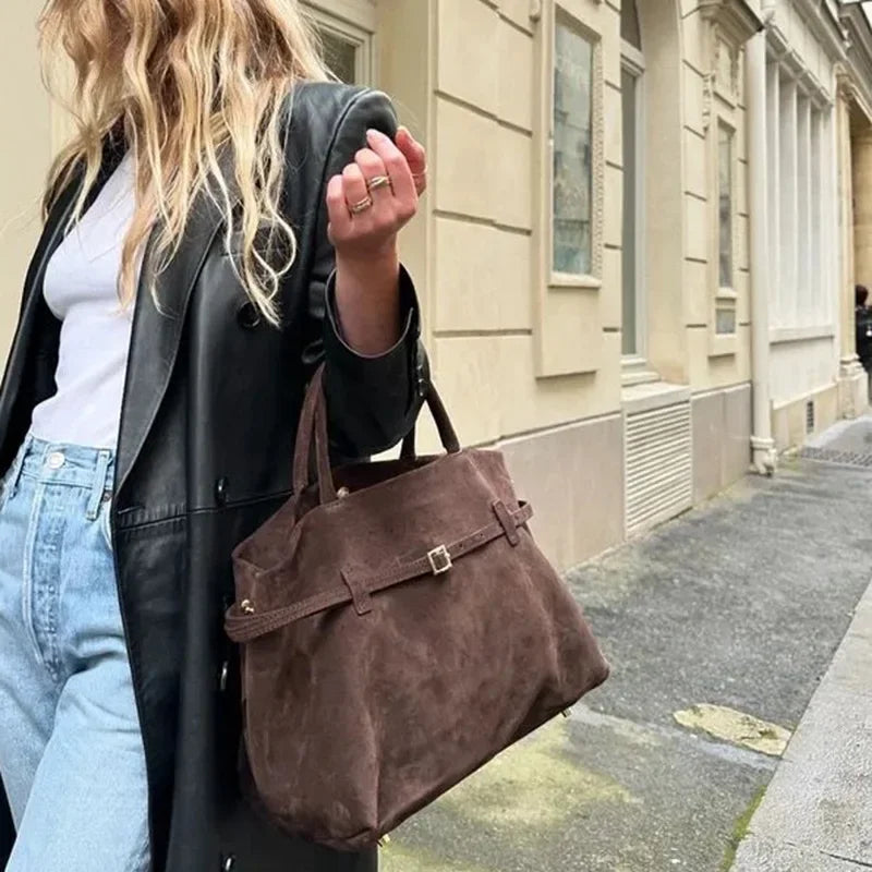 Article comforme à l'image, créez votre style en choisissant votre taille, couleur pour une satifaction parfaite!