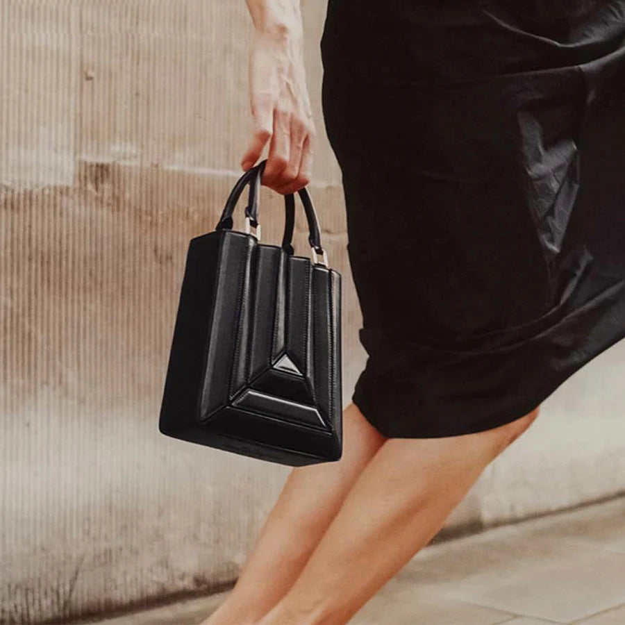 Article comforme à l'image, créez votre style en choisissant votre taille, couleur pour une satifaction parfaite!