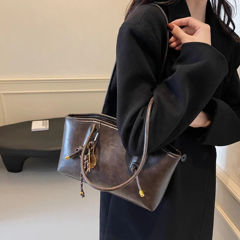 Article comforme à l'image, créez votre style en choisissant votre taille, couleur pour une satifaction parfaite!