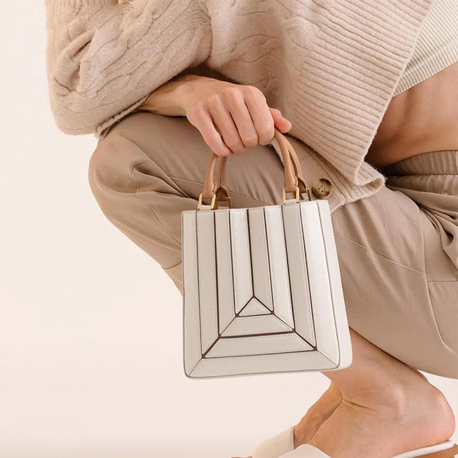 Article comforme à l'image, créez votre style en choisissant votre taille, couleur pour une satifaction parfaite!