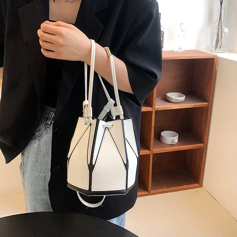 Article comforme à l'image, créez votre style en choisissant votre taille, couleur pour une satifaction parfaite!