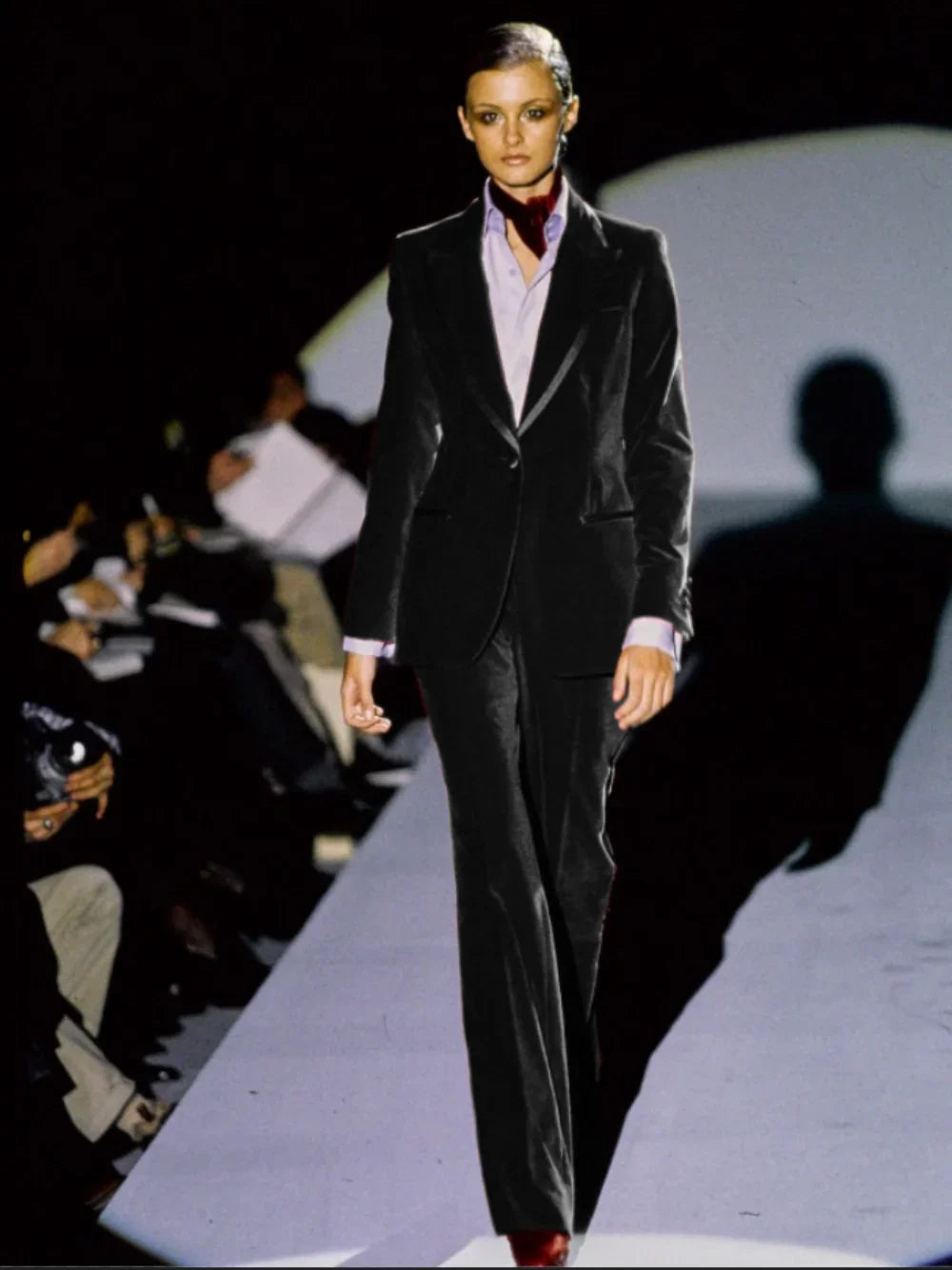 Article comforme à l'image, créez votre style en choisissant votre taille, couleur pour une satifaction parfaite!