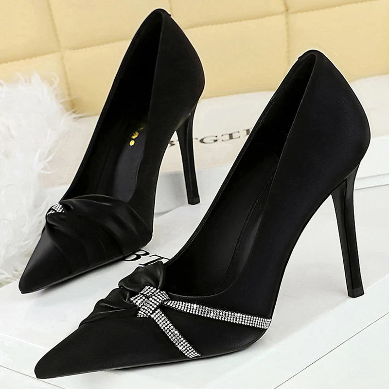 Article comforme à l'image, créez votre style en choisissant votre taille, couleur pour une satifaction parfaite!