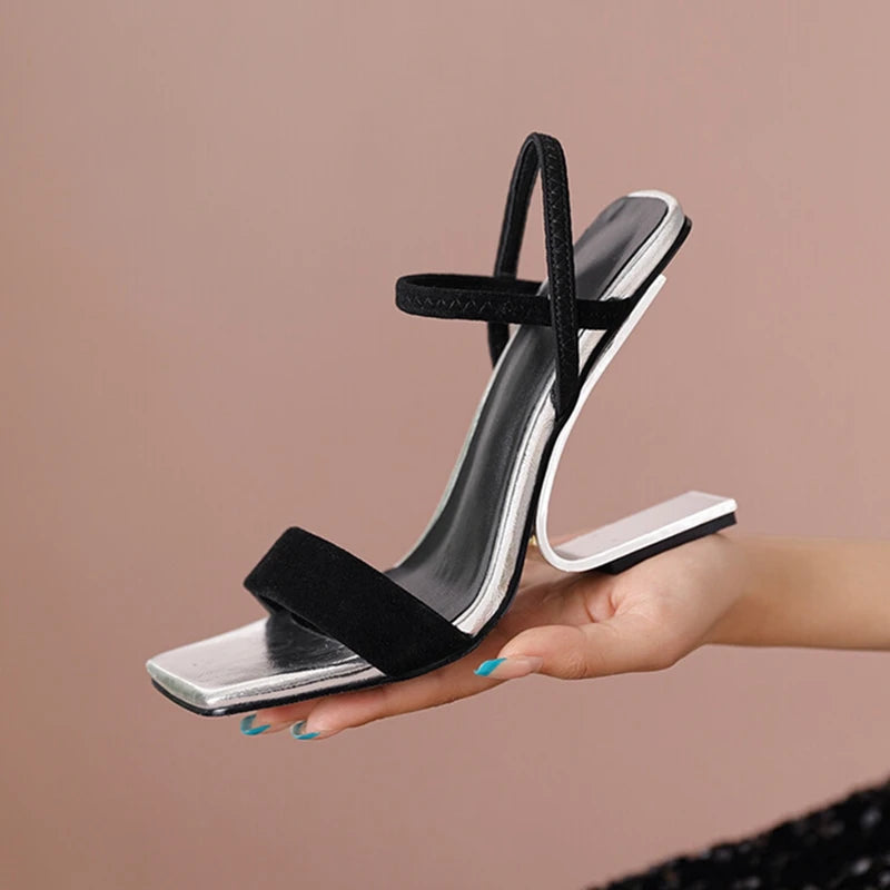 Article comforme à l'image, créez votre style en choisissant votre taille, couleur pour une satifaction parfaite!