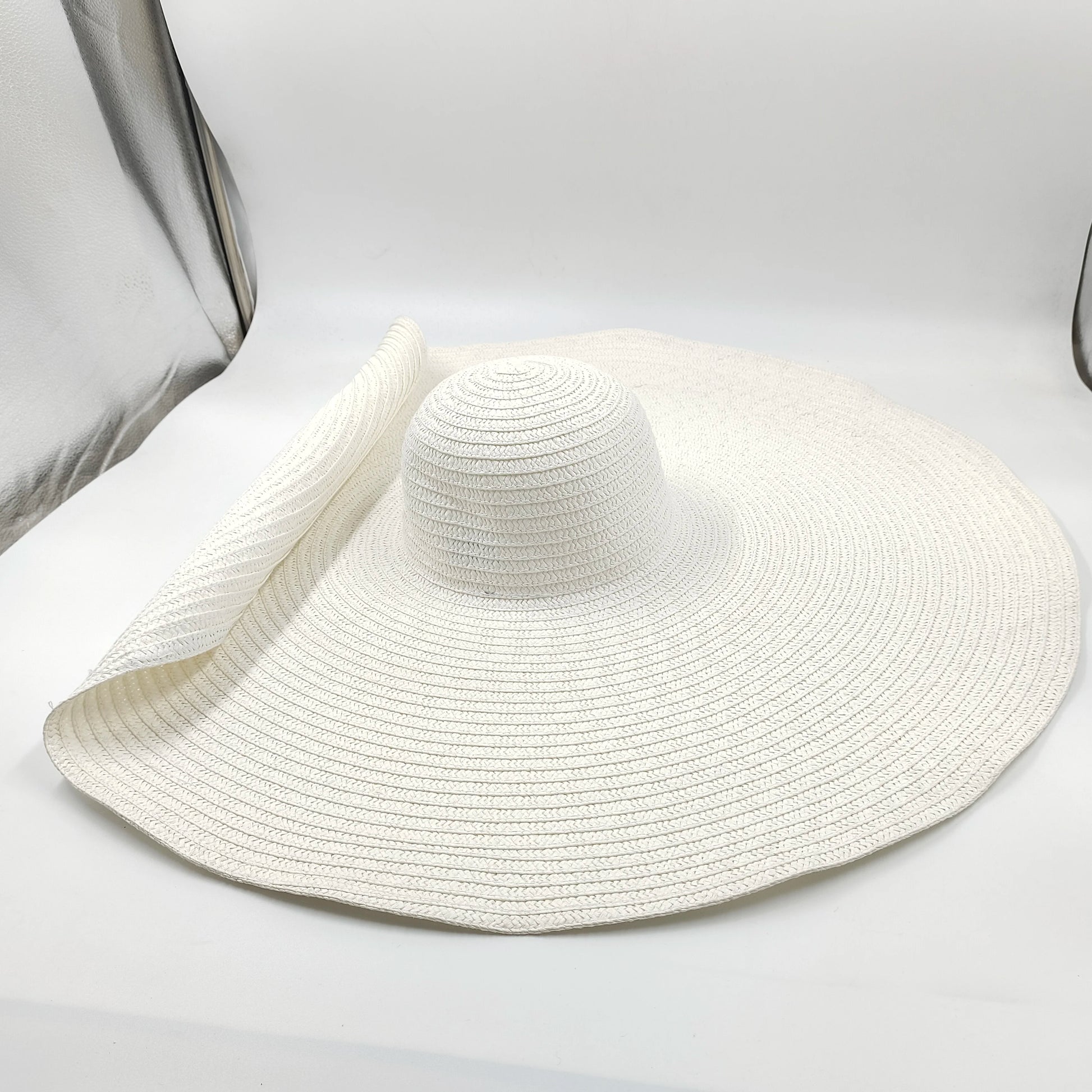 Article comforme à l'image, créez votre style en choisissant votre taille, couleur pour une satifaction parfaite!
