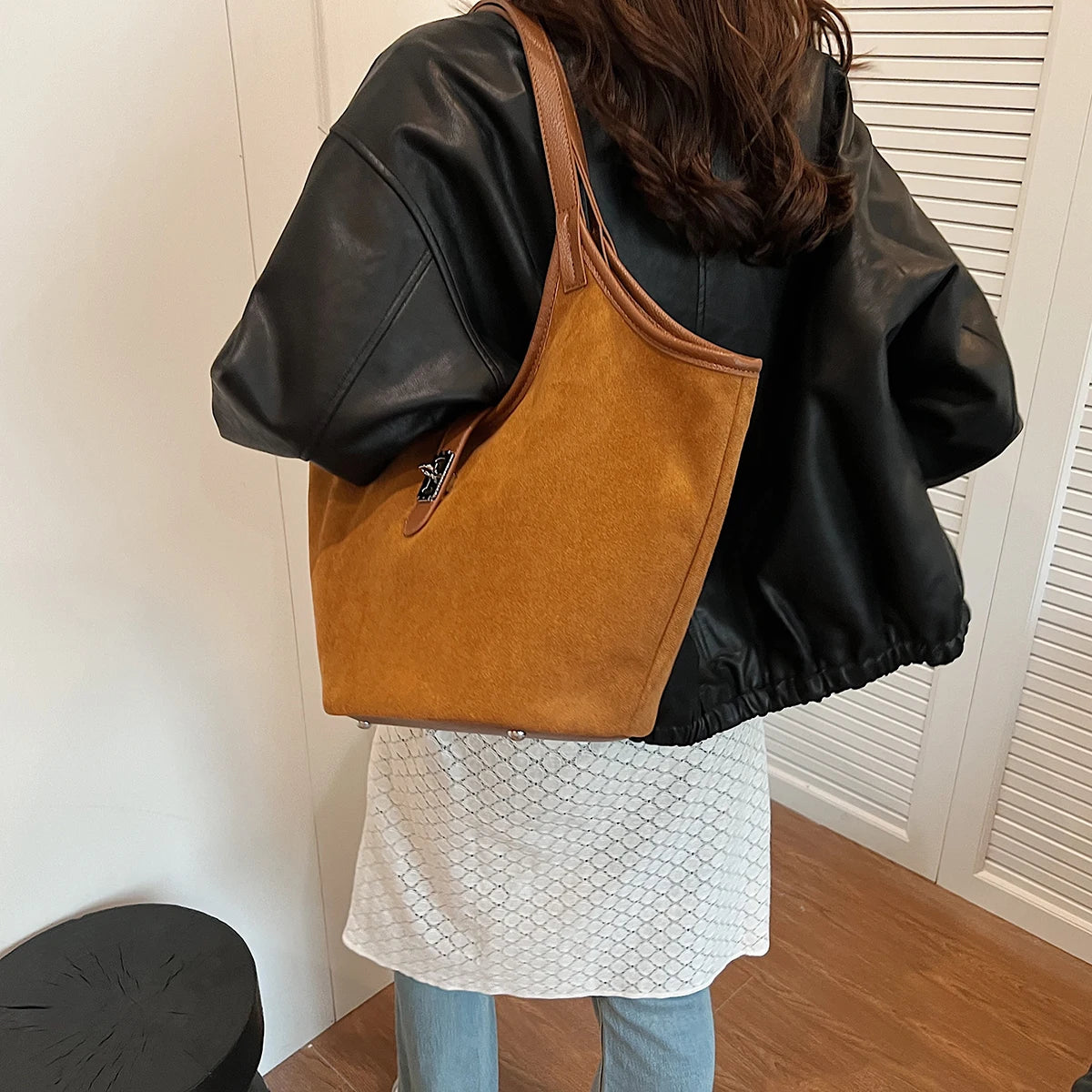 Article comforme à l'image, créez votre style en choisissant votre taille, couleur pour une satifaction parfaite!