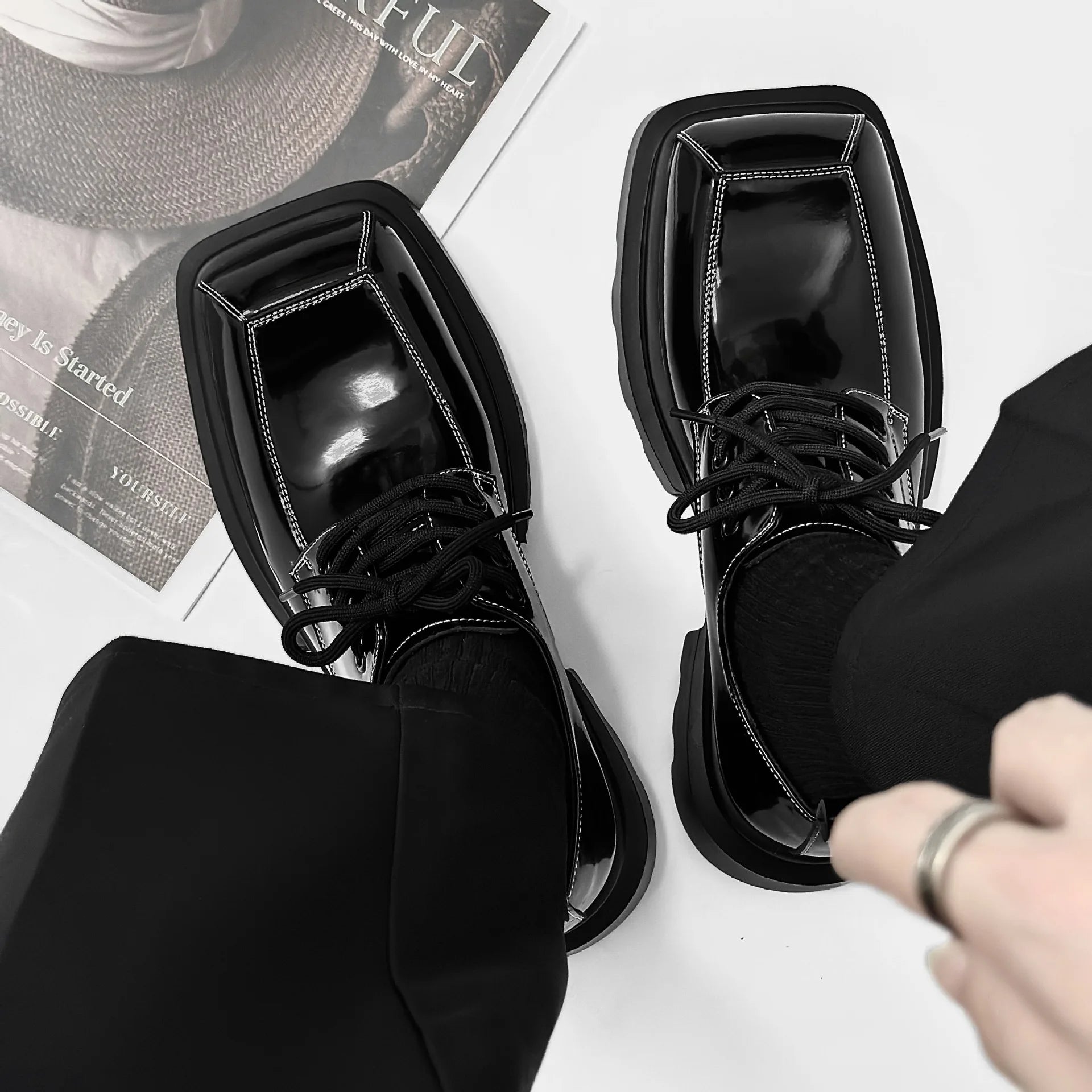 Article comforme à l'image, créez votre style en choisissant votre taille, couleur pour une satifaction parfaite!