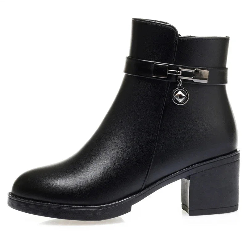 Article comforme à l'image, créez votre style en choisissant votre taille, couleur pour une satifaction parfaite!