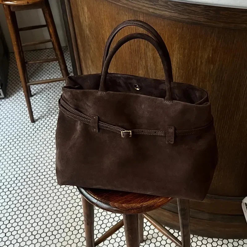 Article comforme à l'image, créez votre style en choisissant votre taille, couleur pour une satifaction parfaite!