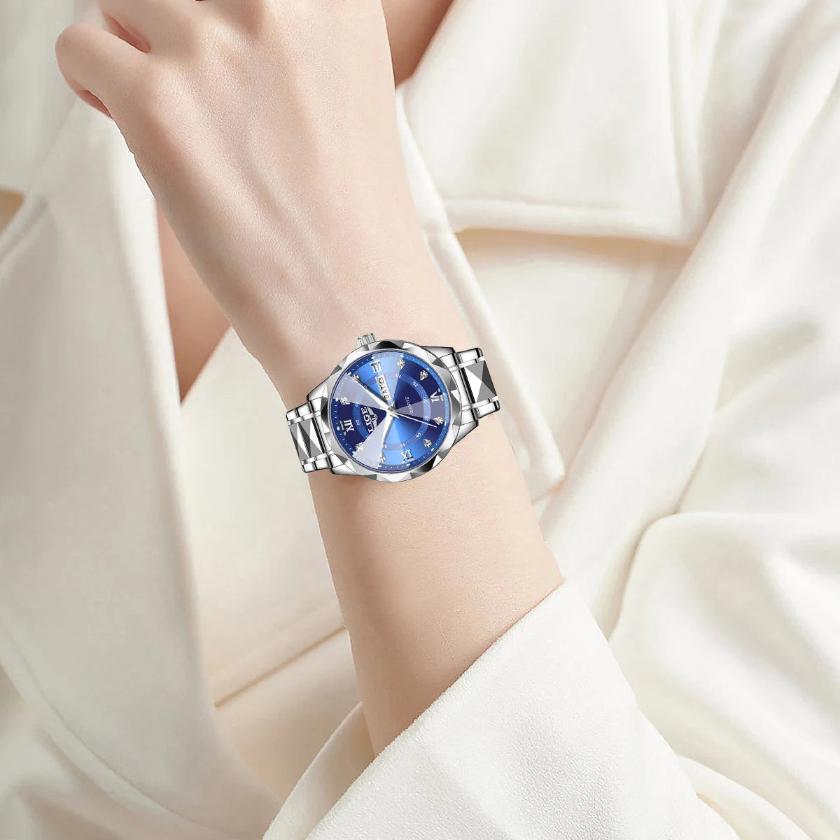 Article comforme à l'image, créez votre style en choisissant votre taille, couleur pour une satifaction parfaite!