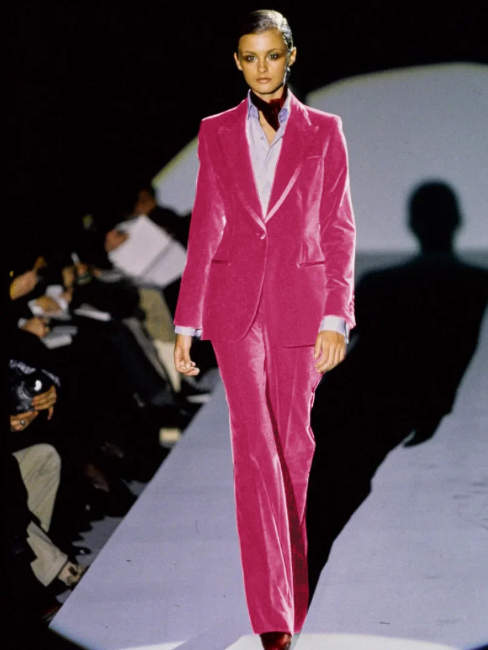 Article comforme à l'image, créez votre style en choisissant votre taille, couleur pour une satifaction parfaite!