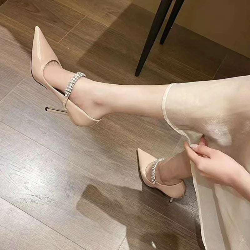 Article comforme à l'image, créez votre style en choisissant votre taille, couleur pour une satifaction parfaite!