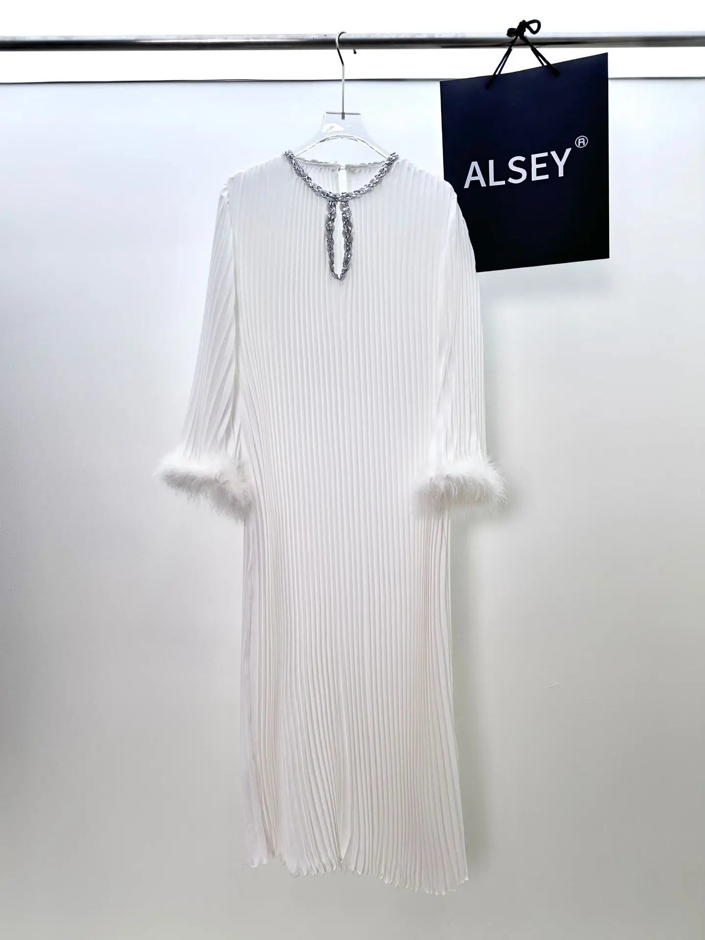 Article comforme à l'image, créez votre style en choisissant votre taille, couleur pour une satifaction parfaite!