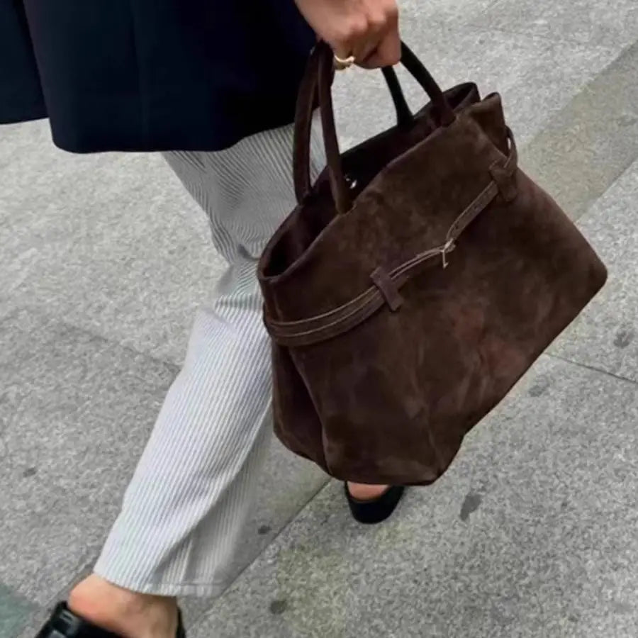 Article comforme à l'image, créez votre style en choisissant votre taille, couleur pour une satifaction parfaite!