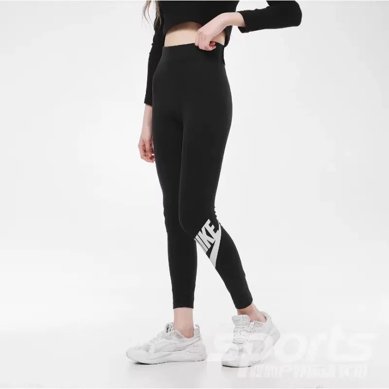 Article comforme à l'image, créez votre style en choisissant votre taille, couleur pour une satifaction parfaite!