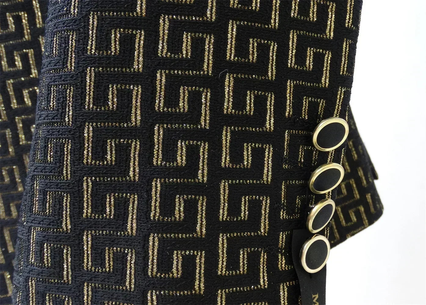 Article comforme à l'image, créez votre style en choisissant votre taille, couleur pour une satifaction parfaite!