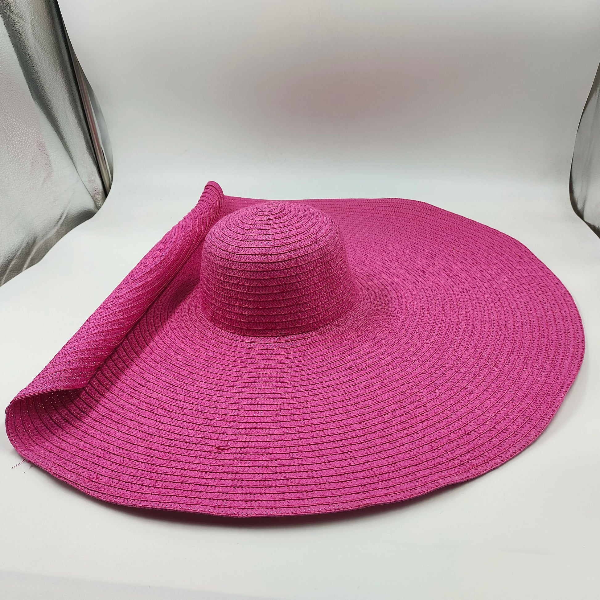 Article comforme à l'image, créez votre style en choisissant votre taille, couleur pour une satifaction parfaite!