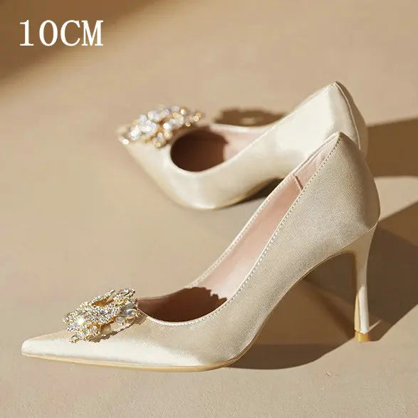 Article comforme à l'image, créez votre style en choisissant votre taille, couleur pour une satifaction parfaite!