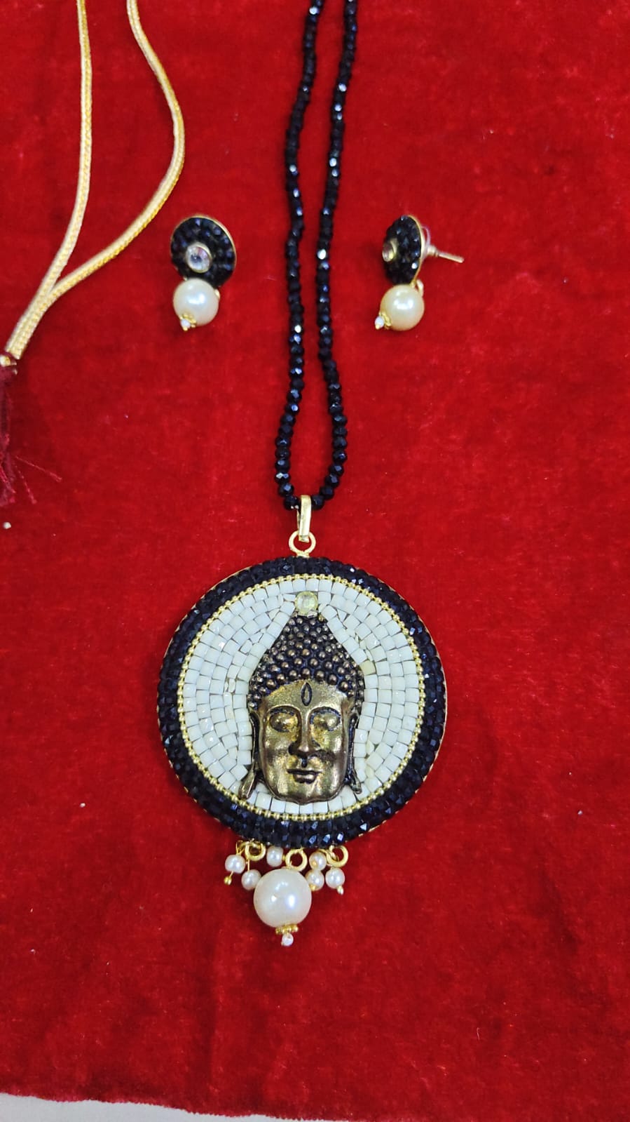 Article comforme à l'image, créez votre style en choisissant votre taille, couleur pour une satifaction parfaite!