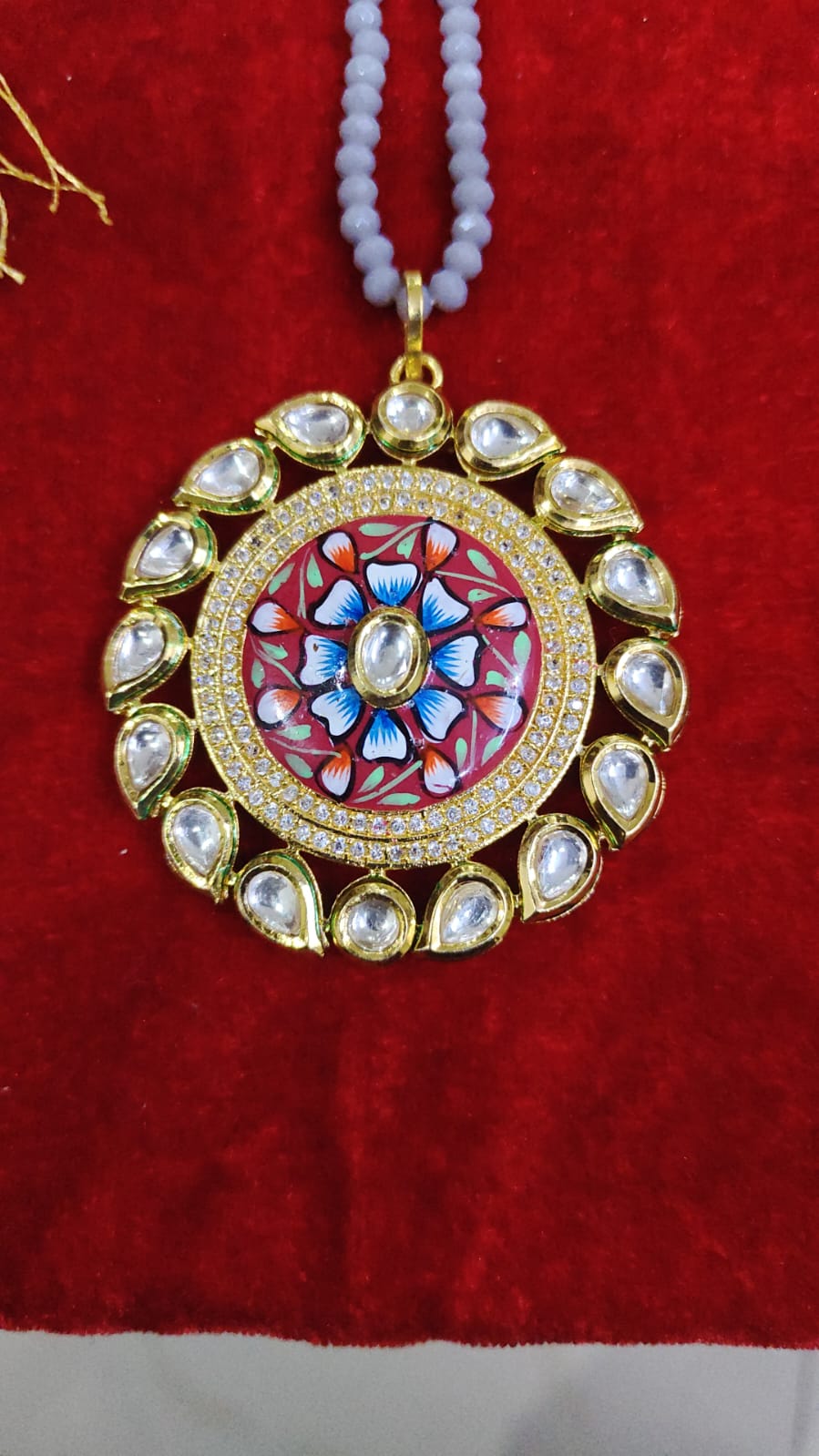 Article comforme à l'image, créez votre style en choisissant votre taille, couleur pour une satifaction parfaite!