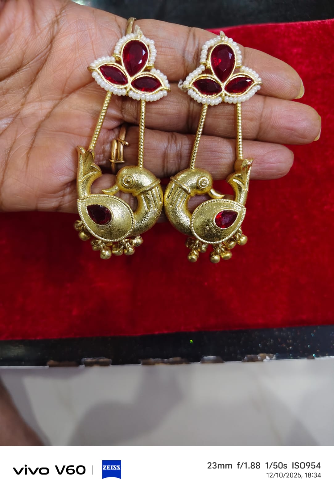 Article comforme à l'image, créez votre style en choisissant votre taille, couleur pour une satifaction parfaite!