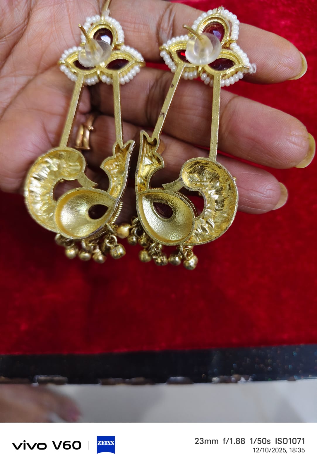 Article comforme à l'image, créez votre style en choisissant votre taille, couleur pour une satifaction parfaite!