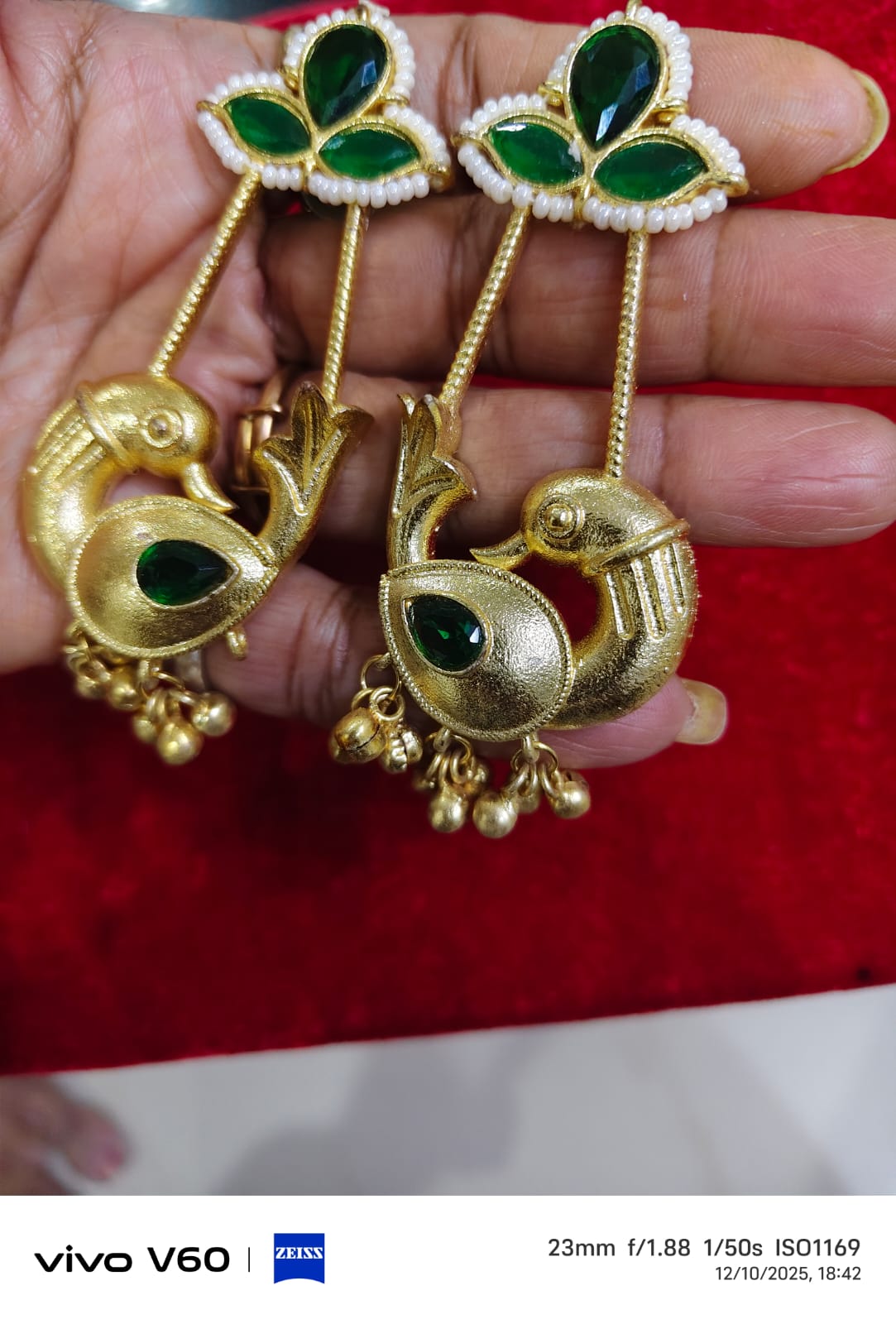 Article comforme à l'image, créez votre style en choisissant votre taille, couleur pour une satifaction parfaite!