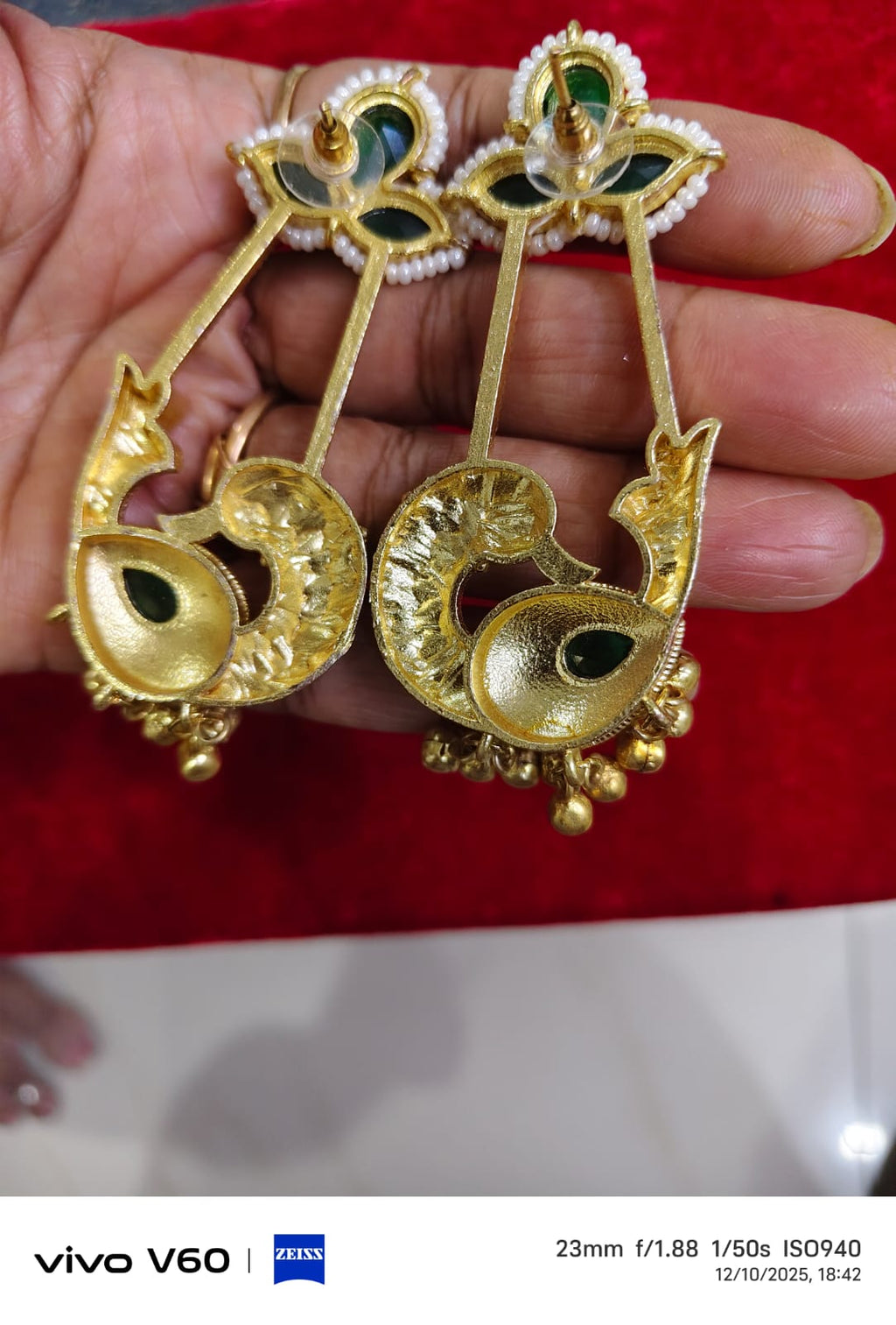 Article comforme à l'image, créez votre style en choisissant votre taille, couleur pour une satifaction parfaite!