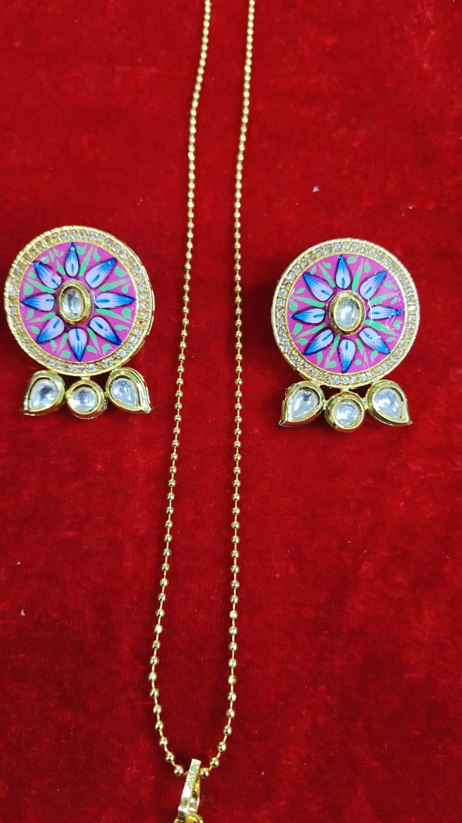 Article comforme à l'image, créez votre style en choisissant votre taille, couleur pour une satifaction parfaite!